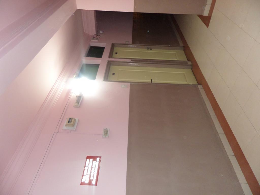 Chalukya Deluxe Hotel Kolhapur Esterno foto